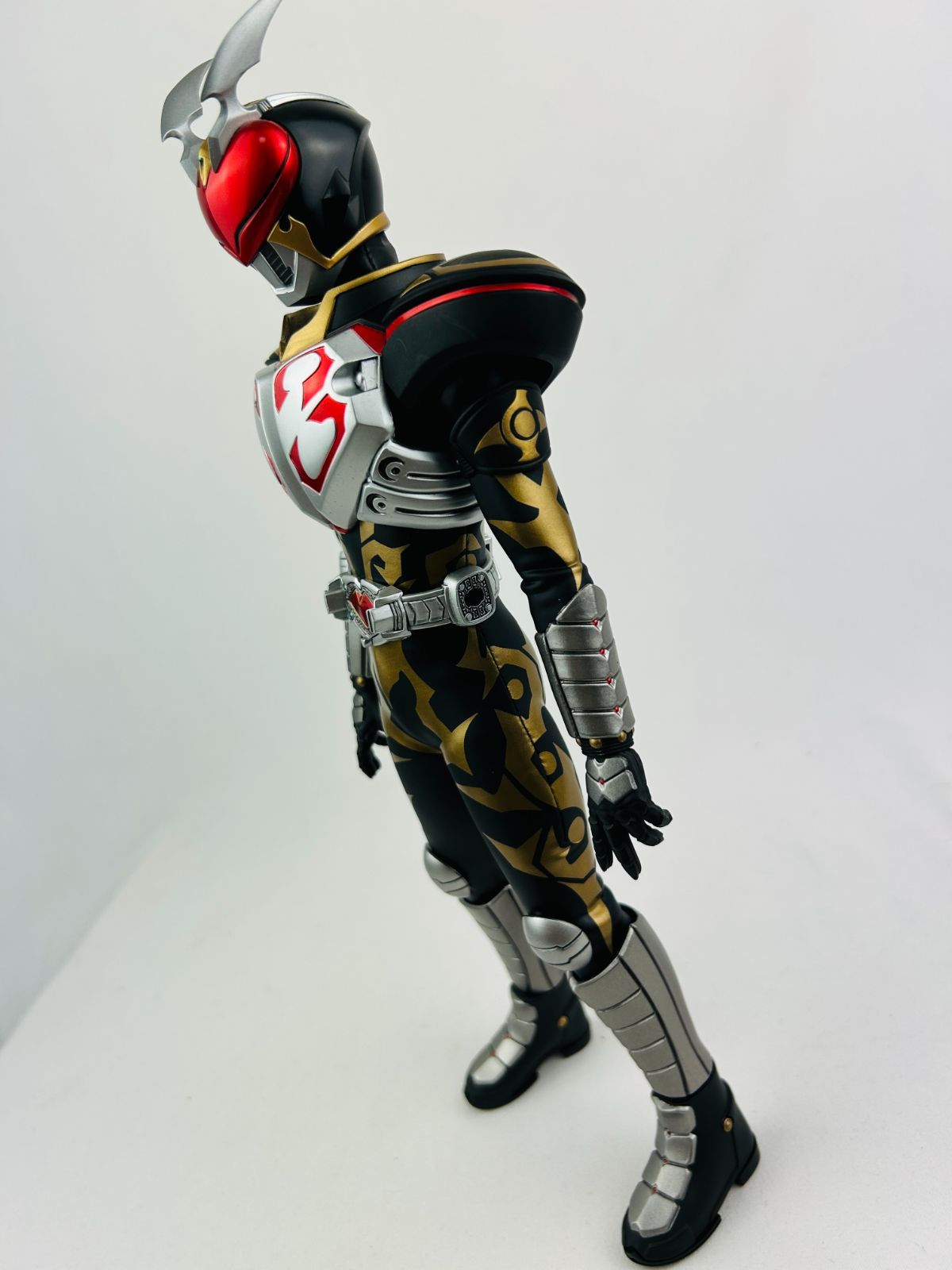 メディコムトイ RAH リアルアクションヒーローズ No.602 仮面ライダーカリス 2013 デラックスタイプ 仮面ライダー剣