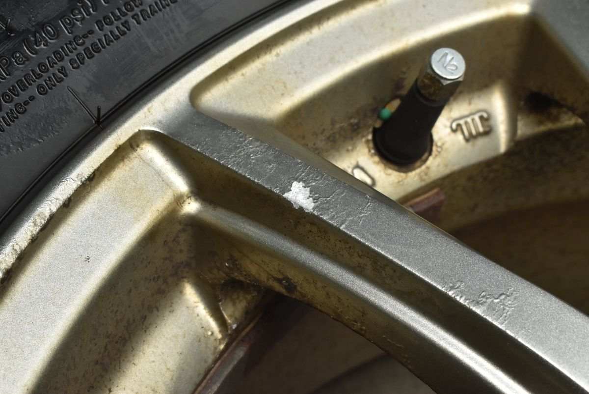 正直うれしいお手頃価格。 交換用に シビラ 16in 6.5J 38 PCD114.3 ヨコハマ アイスガード G075 215|70R16 デリカD 5 アウトランダー ハリアー RAV4