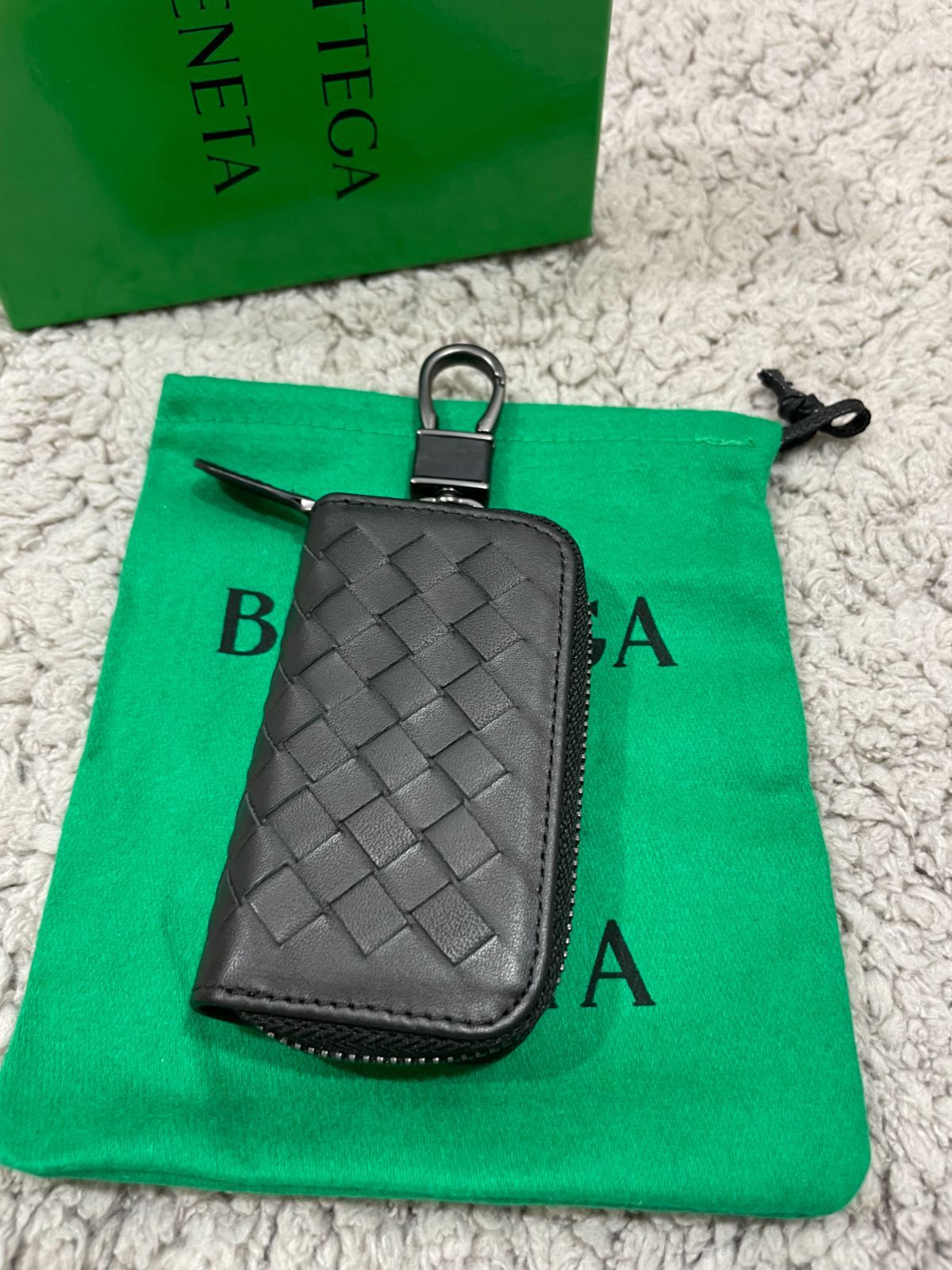 早い者勝ち！BottegaVeneta ボッテガヴェネタ キーホルダー バッグチャーム