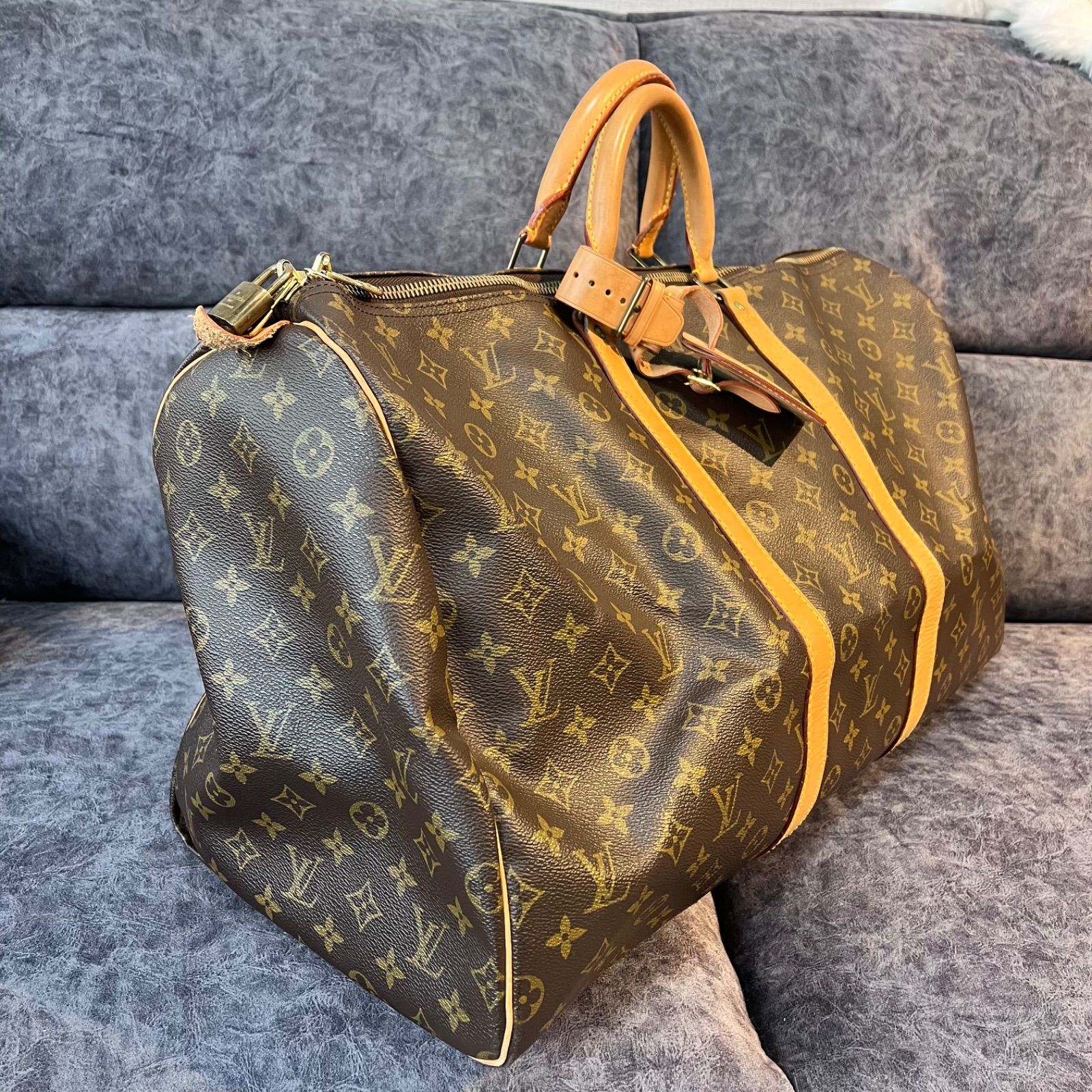 VUITTON