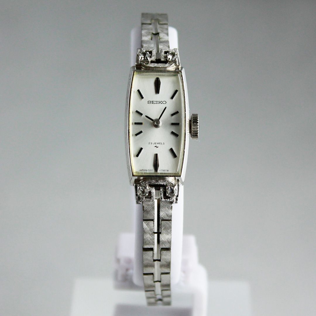 レディース アナログ時計 シルバー文字盤 COACH アナログ時計 シルバー