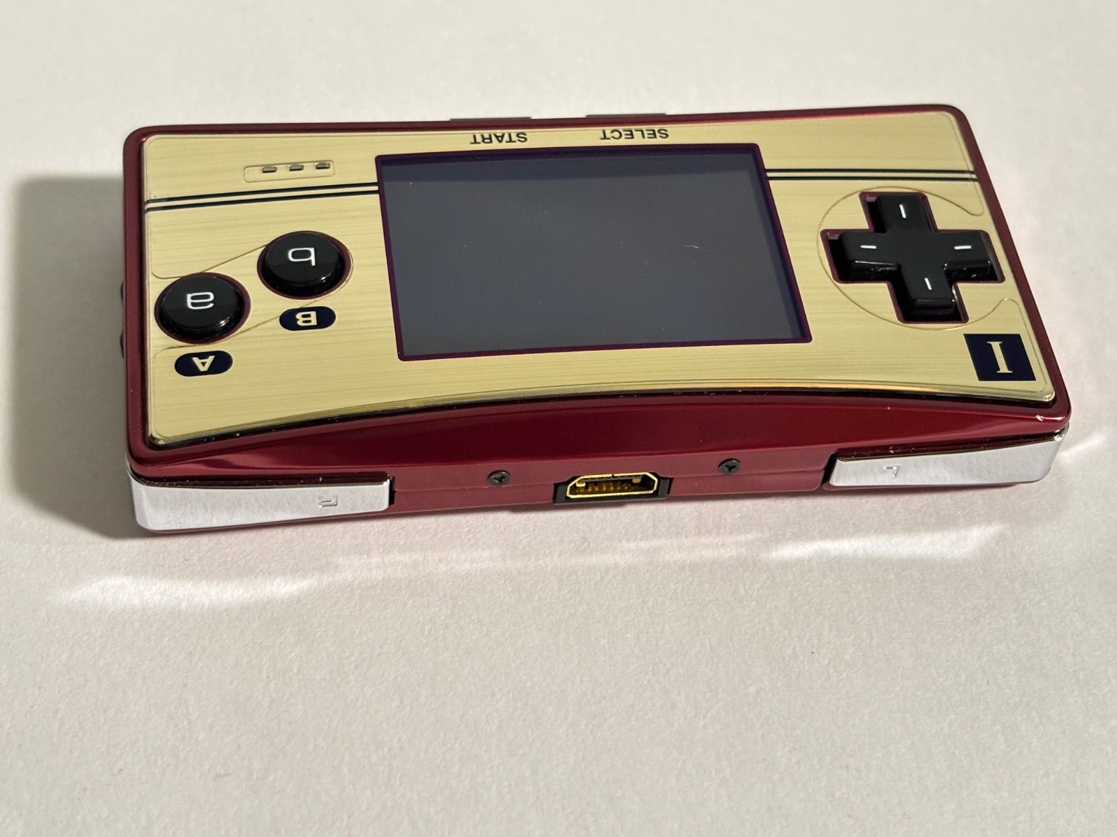 美品 ゲームボーイミクロ 本体 OXY-001 20周年 ファミコンバージョン② Nintendo 任天堂 GAME BOY micro ゲームボーイミクロ 20周年
