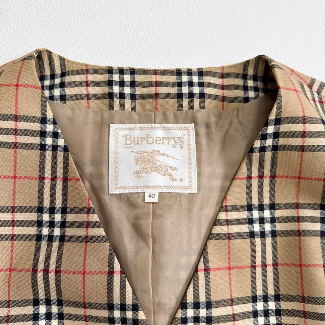 【美品】Burberry バーバリー　ノバチェック　金ボタン　ジレ　ベスト　L BURBERRYS バーバリーズ 金ボタン ノバチェック ベスト 42
