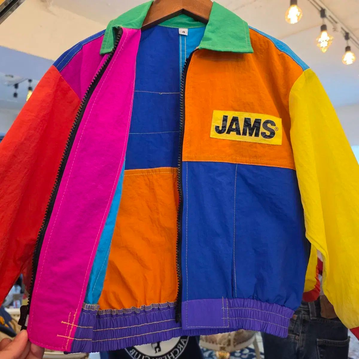 ジャム ウィンドブレーカー
