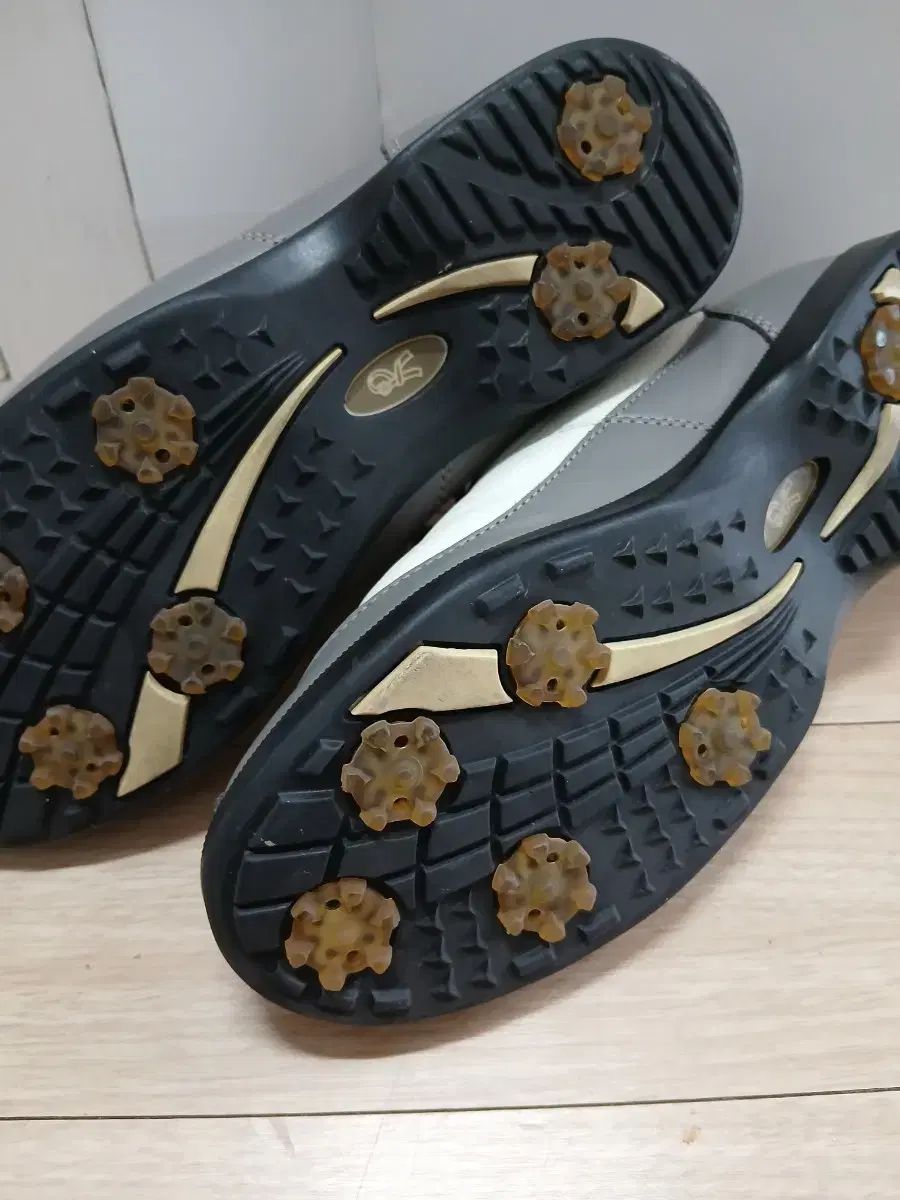 ブルガリ　イタリア製 ゴルフシューズ ブラック イタリア製ゴルフシューズ ブルガリイタリア製 ゴルフシューズ ブラック