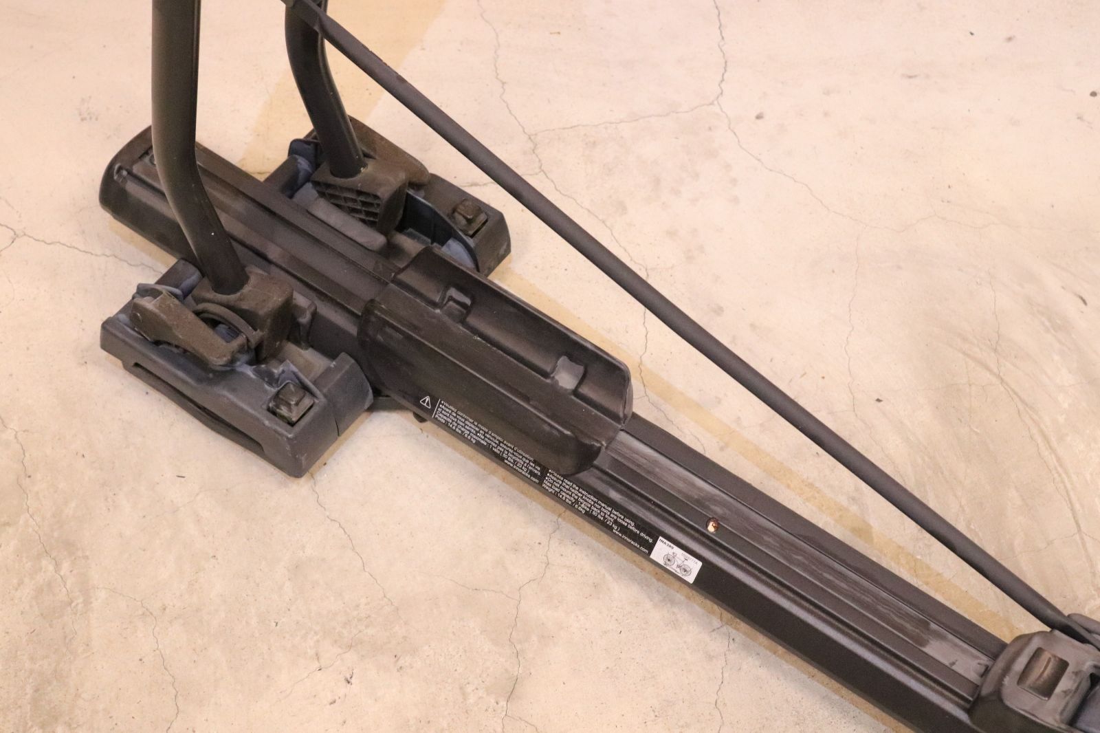 イノー INNO INA389 タイヤホールド２ 自転車 車載 サイクルキャリア 1台 広島店