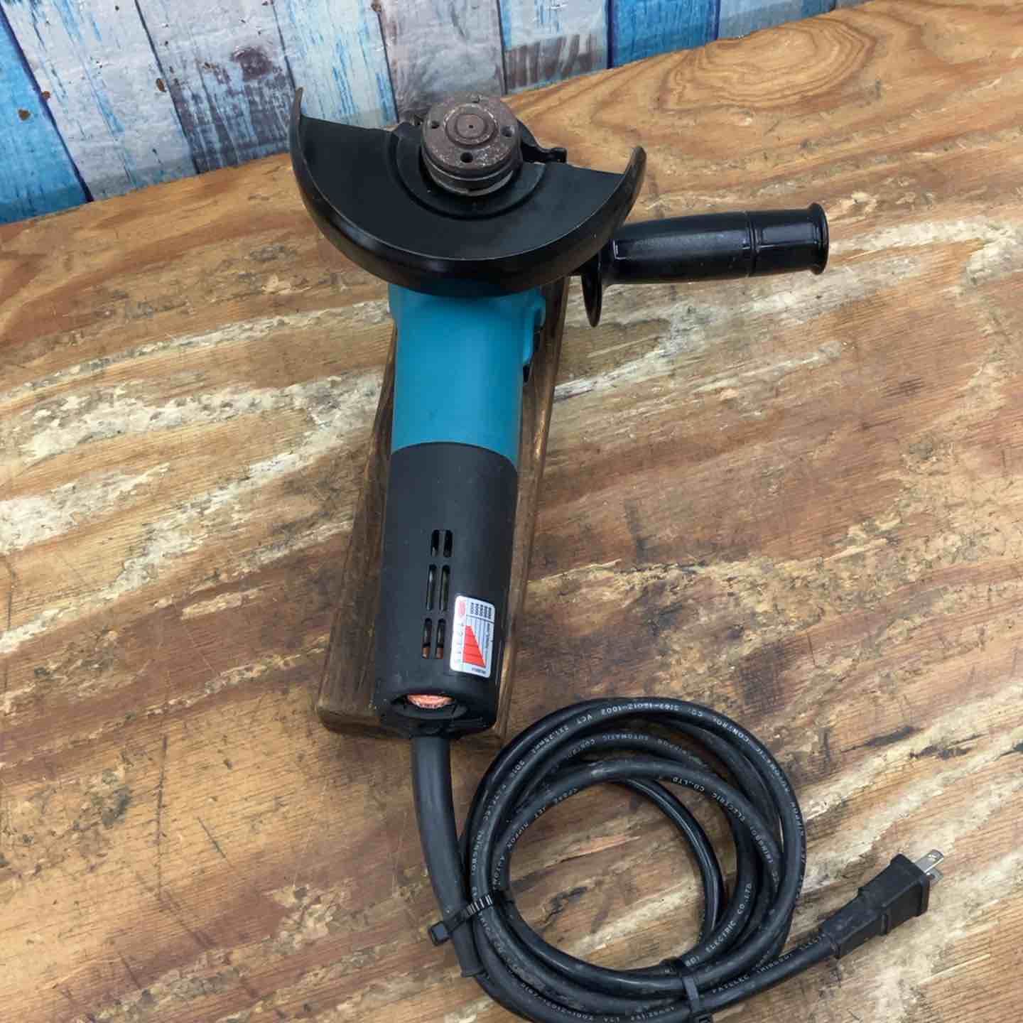 マキタ 9566 150mmサンダー