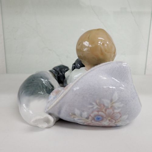LLADRO リヤドロ 1535「みんなおねんね」男の子 犬 フィギュリン 楽天市場】リヤドロ 1535「みんなおねんね」男の子 犬 フィギュリン