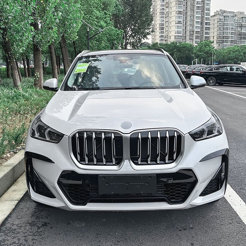 BMW X1 IX1 U11 M Sport 2025 フロントエアダム スポイラー エアベント装飾 ABS製 ピアノブラック - カーボン調仕上げ