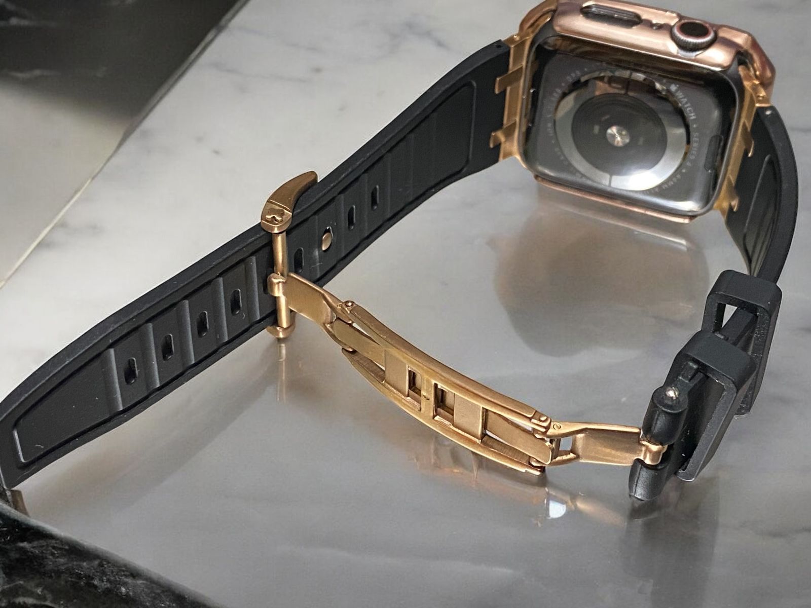 アップルウォッチ シームレス ラバーベルト カバー ウルトラ Apple Watchバンド 40 41 44 45 49mm 60 WWW_OLIVIERBERNSTEIN_COM