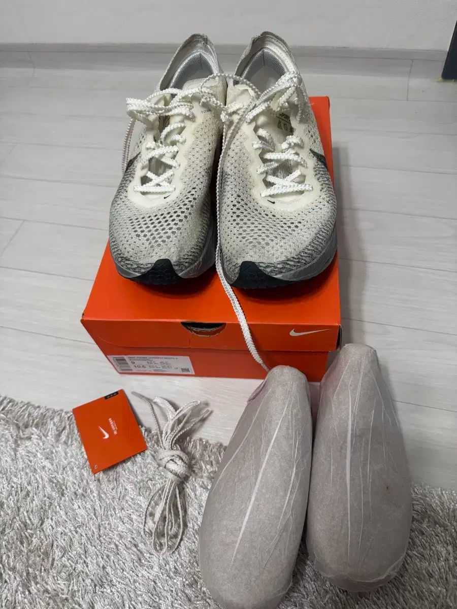 270 ヴェイパーフライ 3 ホワイト グレー