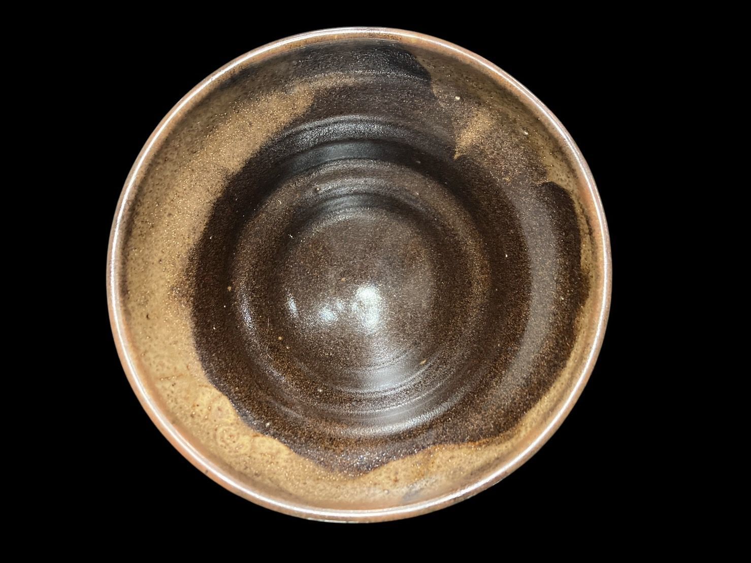 備前焼大盆。手造。茶道具。古美術。陶芸美品。昭和時代。舊家藏出。大盆。希有品。 大岩智之 作 「紅酒呑」 ～備前焼専門卸小売店 川口陶楽苑～