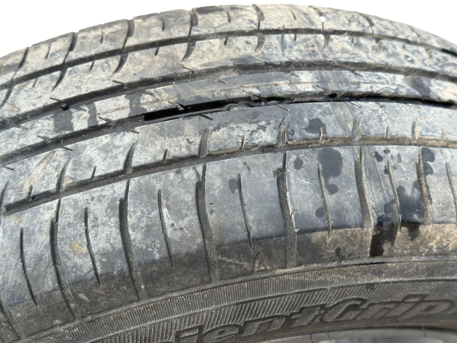 超激安セール 開催中です！ フリード GB8 Exceeder エクシーダー 185 65R15 15×5.5J IS 48 アルミホイール 4本セット 管理番号 5146 【最短翌日配送】