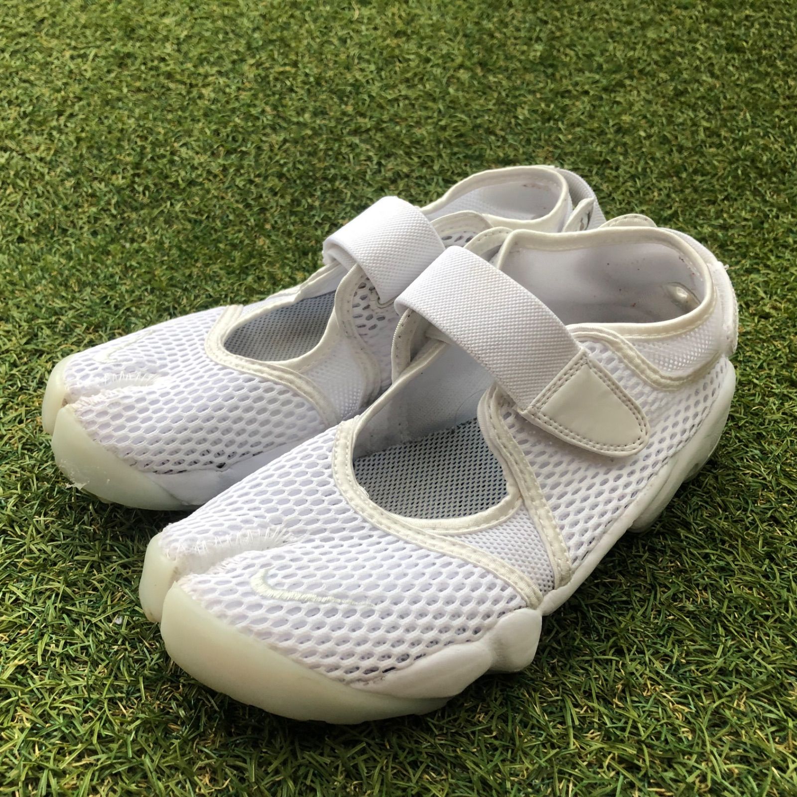 美品 NIKE エアリフト ブリーズ 24cm NIKE公式】ナイキ エア リフト ブリーズ ウィメンズシューズ