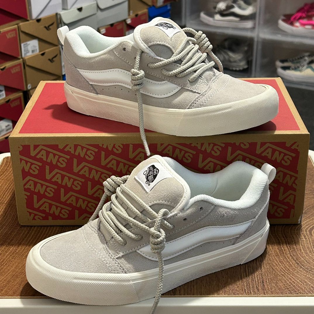 今日 Vans