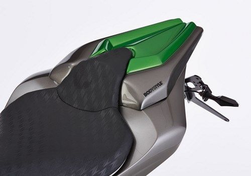 ニンジャ ZX-25R SE ZX250E 22年モデル 純正アッパーカウル フロント