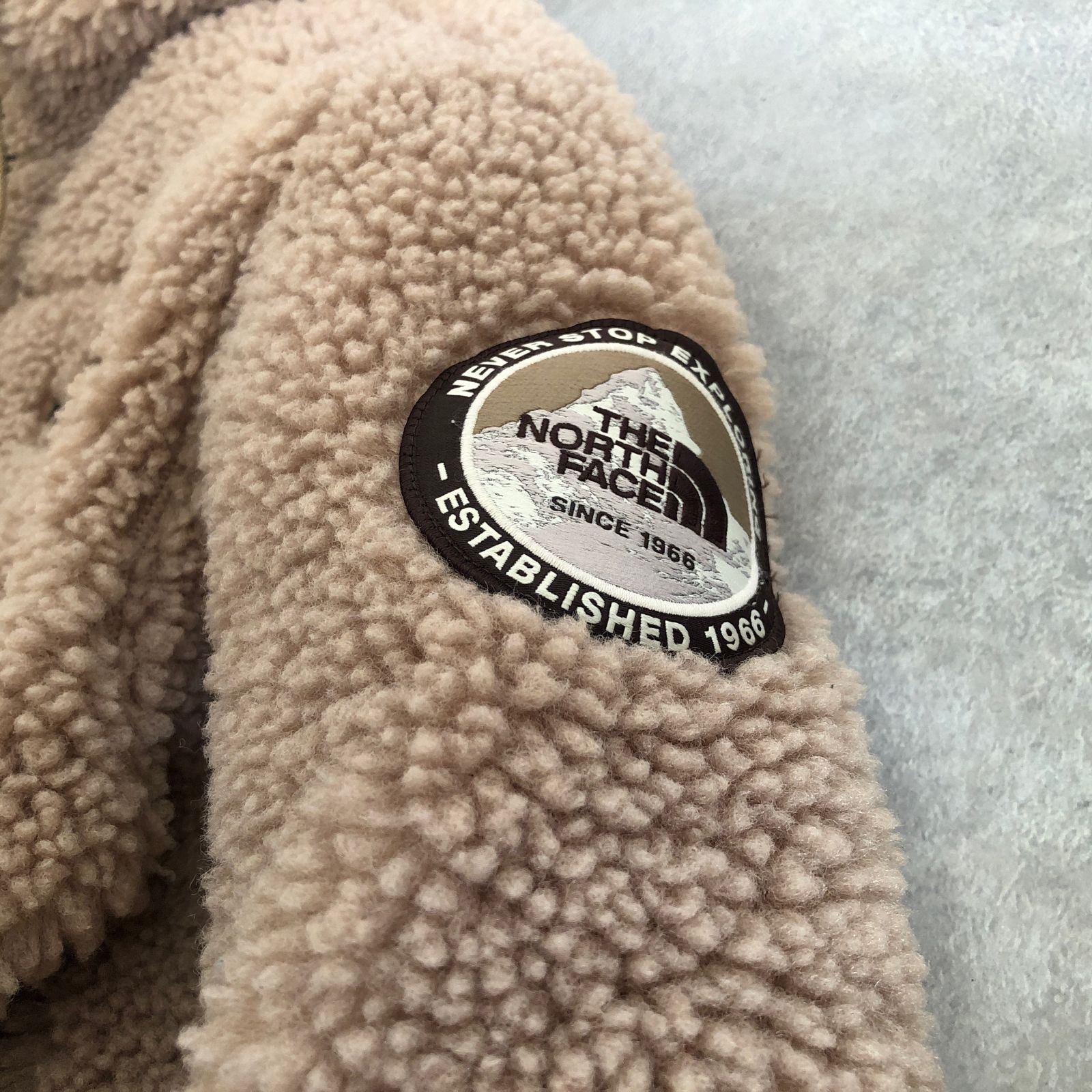 【極美品】限定！THE NORTH FACE ボアジャケット ベージュ 110 極美品 海外限定 THE NORTH FACE フリースボア アウトドア
