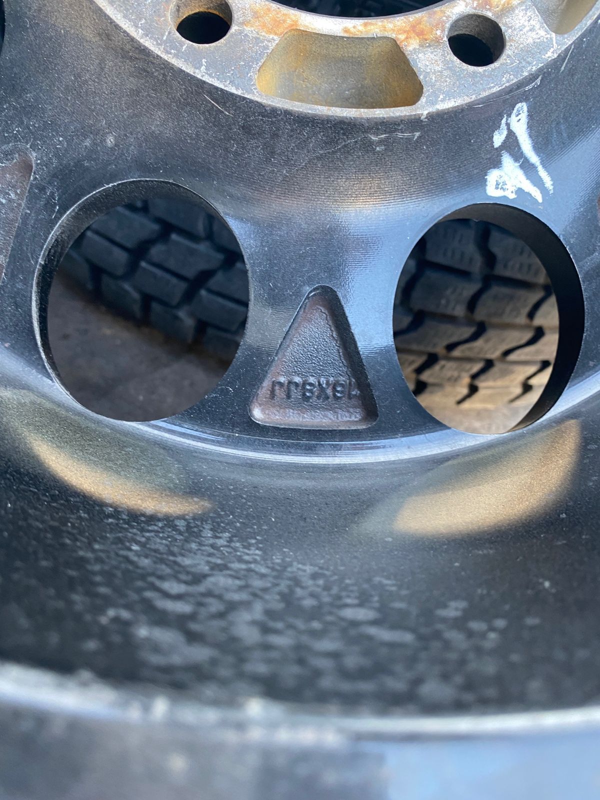 ジムライン １６インチ アルミ ホイール YOKOHAMA 285 75R16 スタッドレス ランクル USTAUSTRALIA_COM_AU