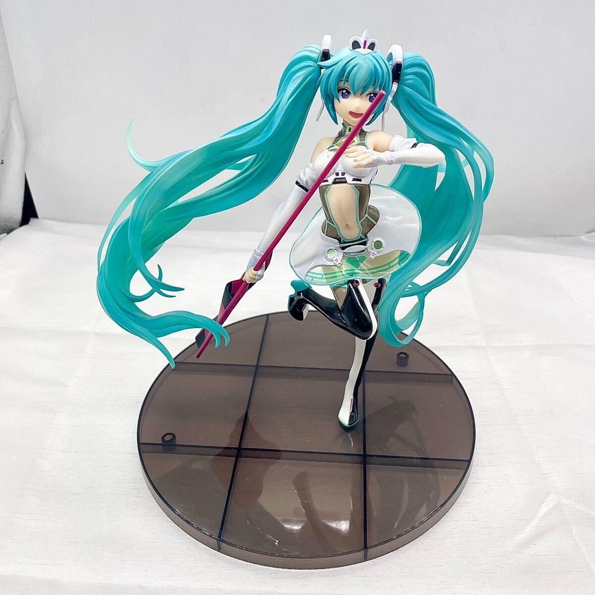 初音ミク レーシングミク 2022 1/7スケールフィギュア グッスマ Amazon | 初音ミク GTプロジェクト レーシングミク 2022Ver. 1/7