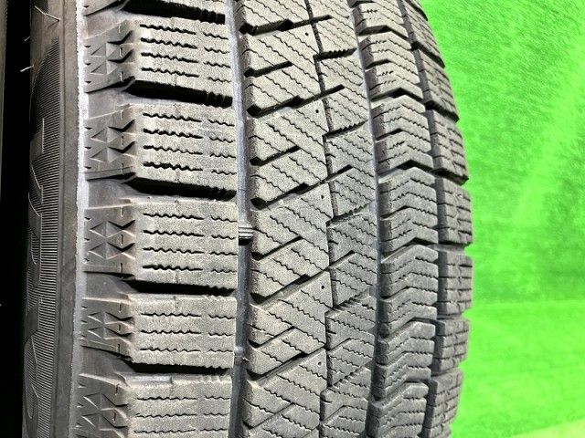 どんなシーンにも使える BRIDGESTONE スタッドレス ブリヂストン ブリザックVRX2 205 60R16 4本 6ミリ 2021年