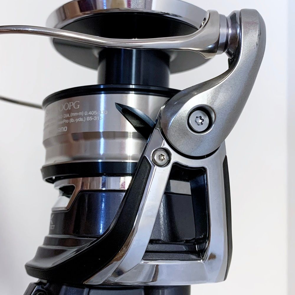 PG スピニングリール