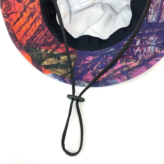 SUPREME シュプリーム