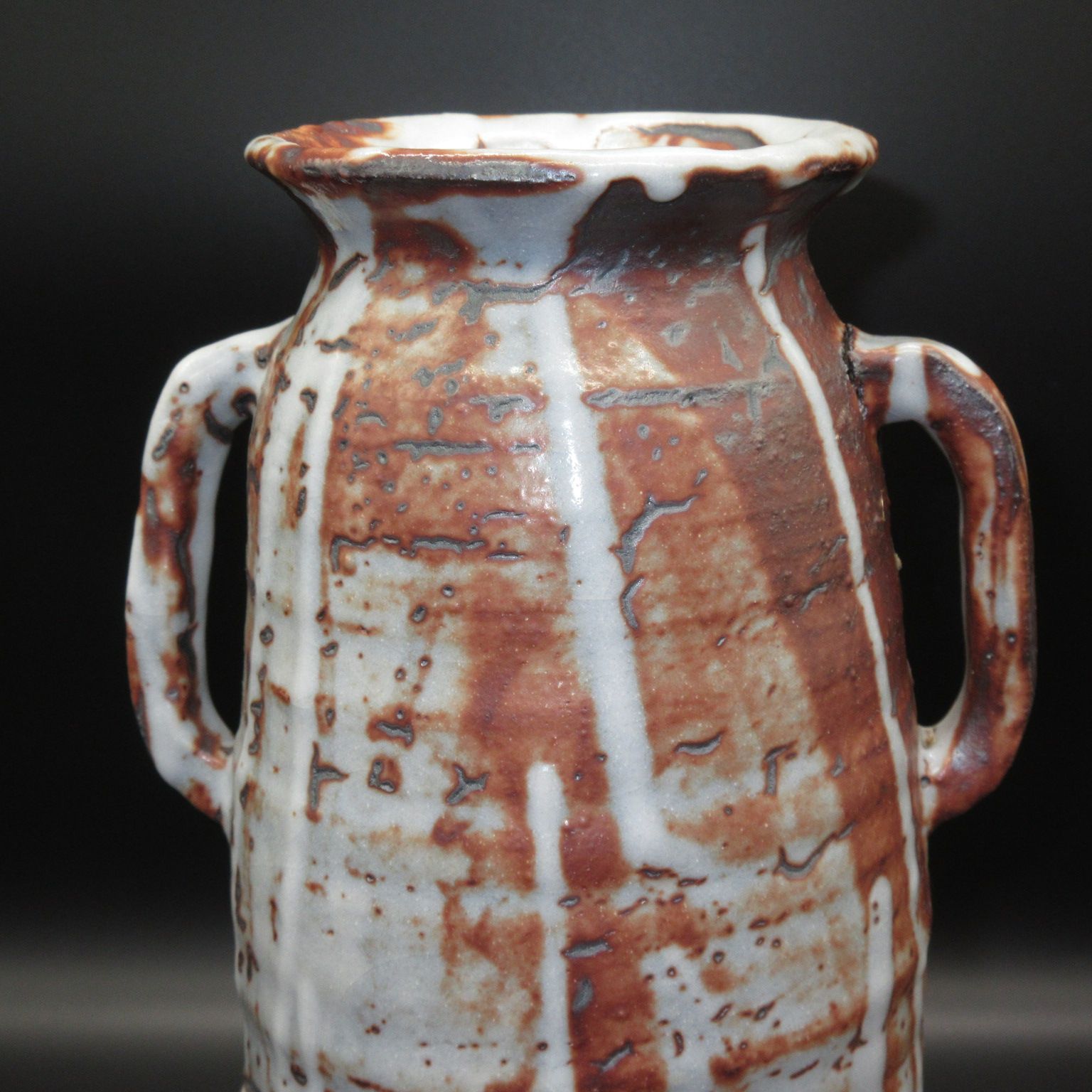 【美濃焼】鼠志野 花生 ☆陶器 美濃焼 鉄釉 鼠志野 花器 花生 花瓶 飾壺 ≪手作り≫ type-C