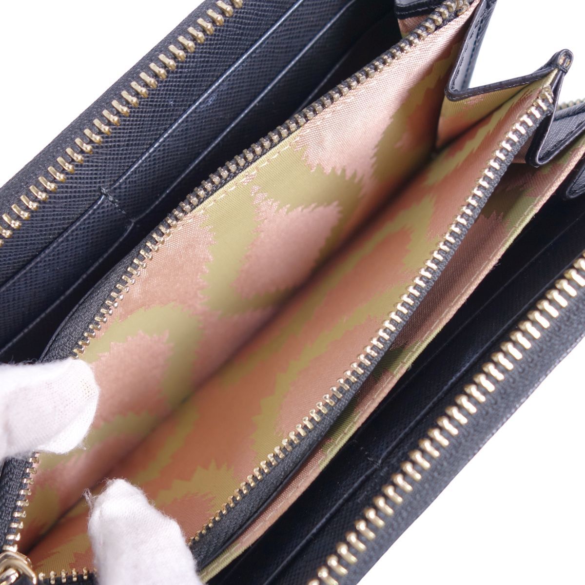 美品 ヴィヴィアンウエストウッド Vivienne Westwood 長財布 ロ - メルカリ