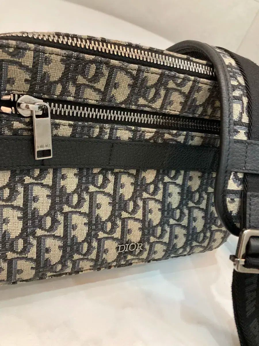 メゾンドリーファ 定価3万 美品 梨花愛用 シルク100% 上質カーディガン