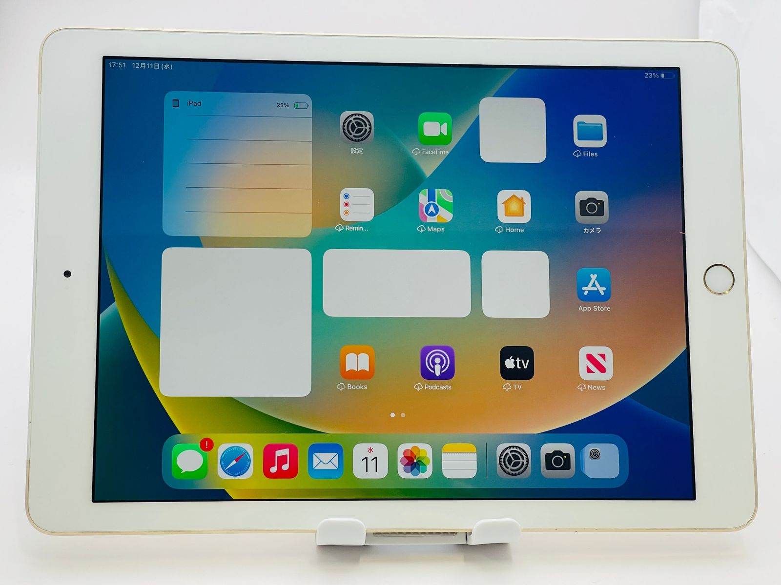 iPad (第8世代) 32GB Wi-Fi キーボードケース+ペン(非純正)付 iPad (第