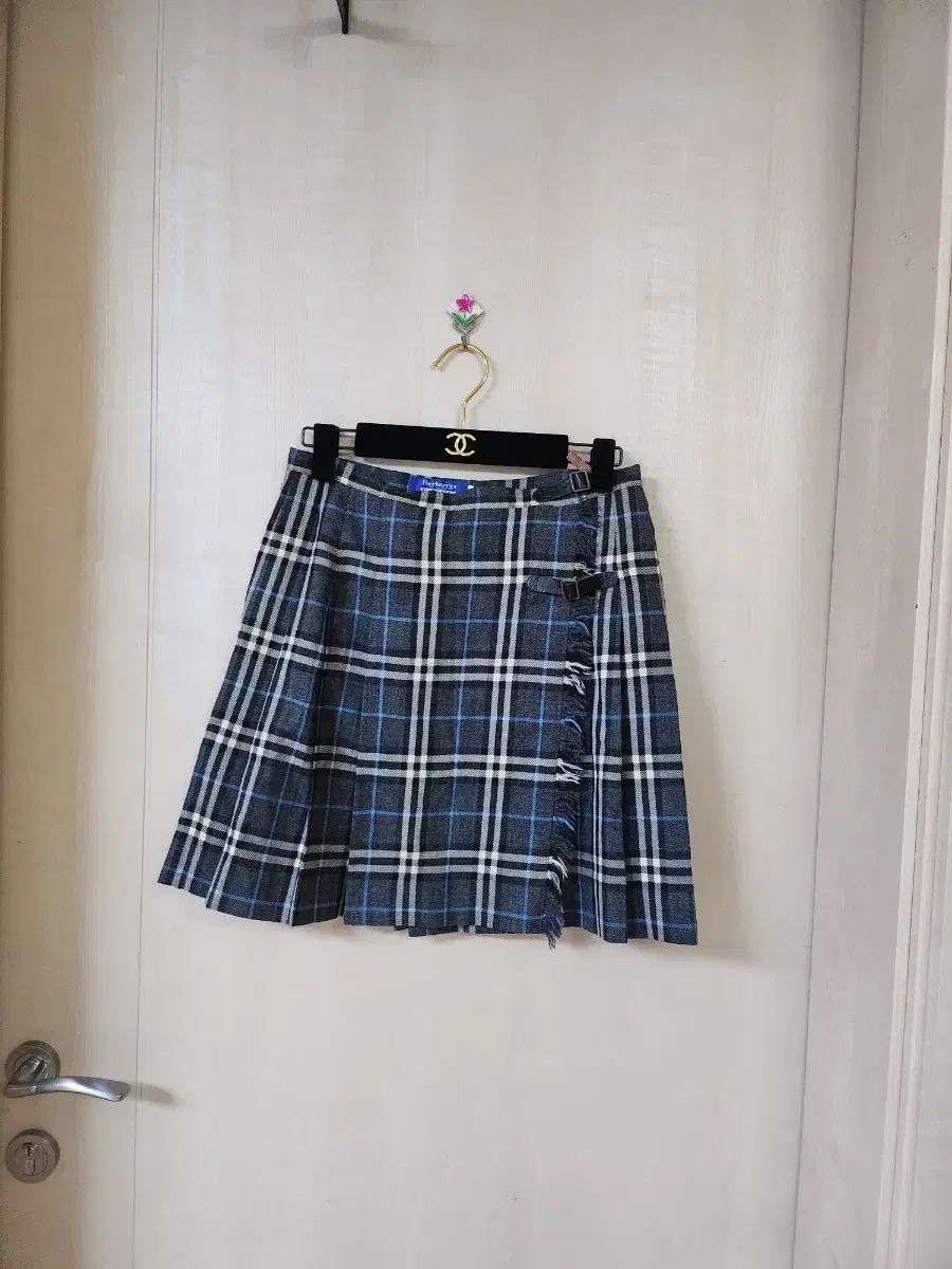 バーバリー正規品 チェック柄スカート 27 28