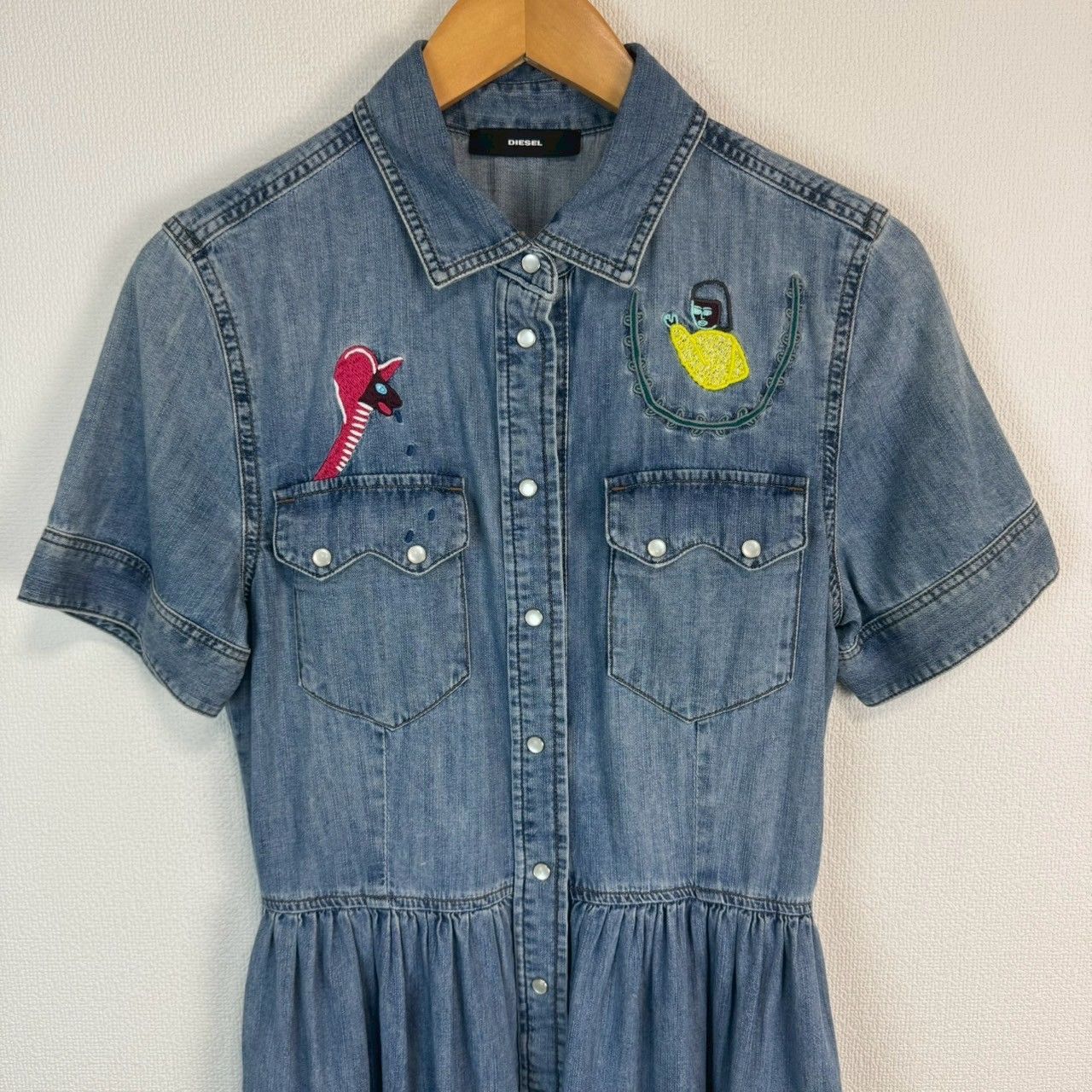DIESEL ディーゼル デニムシャツワンピース 半袖 刺繍 胸