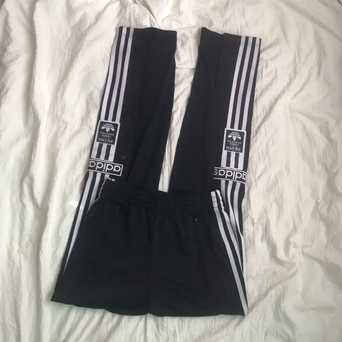 日本版 アディダス アディブレーキ ズボン