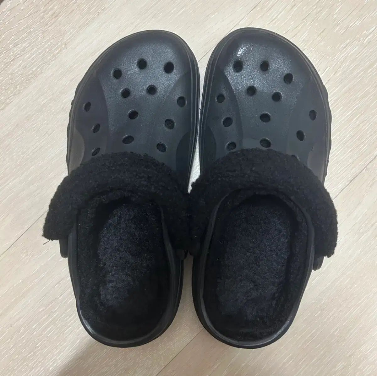 クロックス★ファー厚底 22㎝★ ファー crocs(クロックス) クロックス☆ファー厚底 22㎝☆ 新作