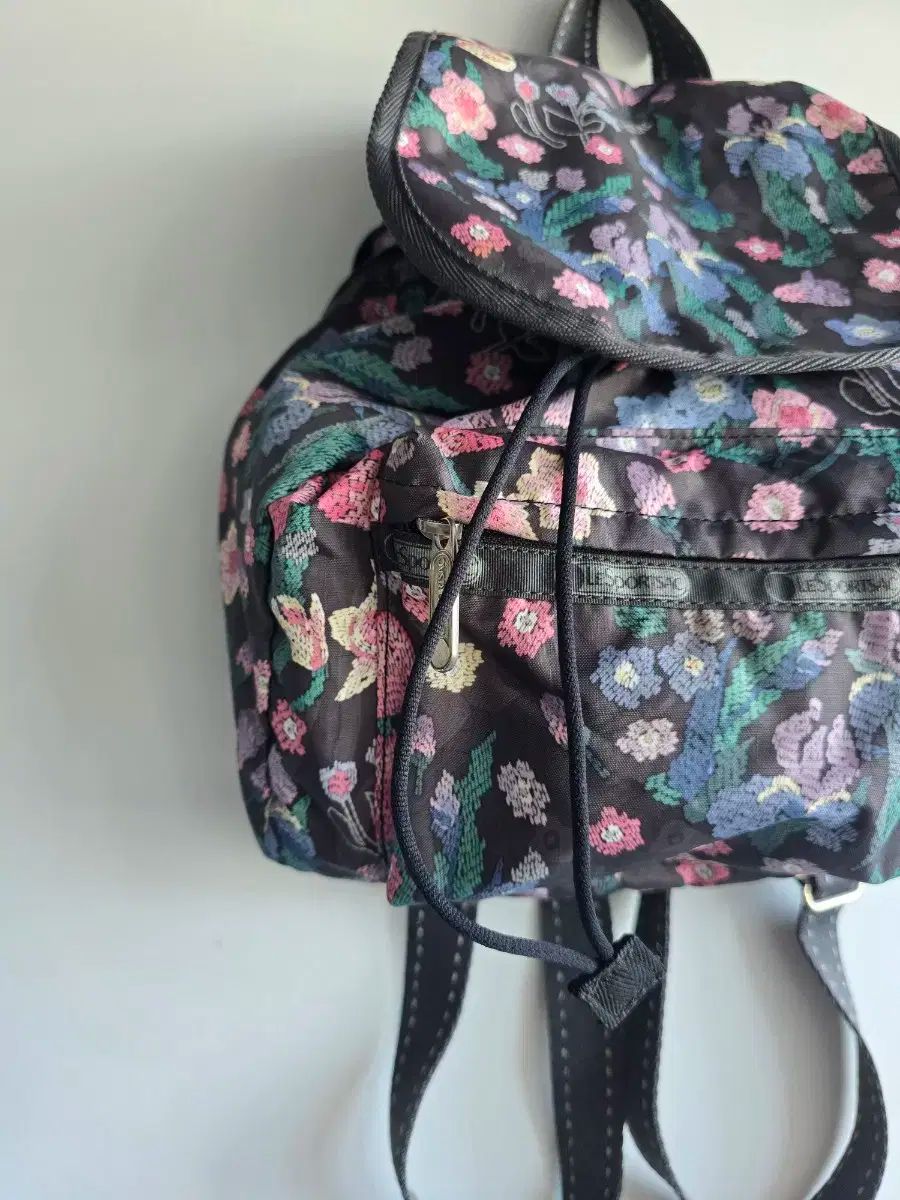 ヴィンテージ LeSportsac レスポートサック フラワーパターン リュック リュックサック