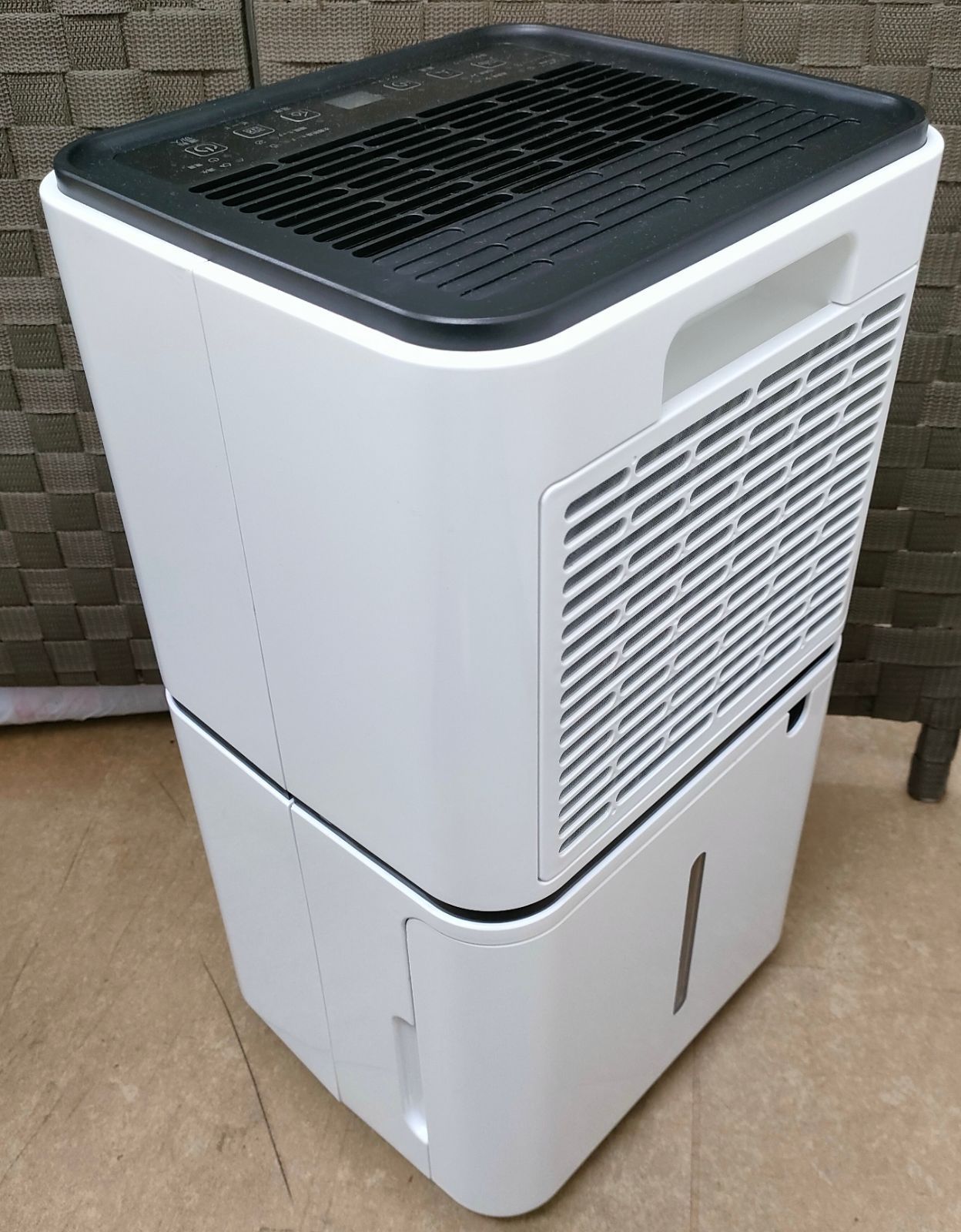 アオシュン 除湿機 OL12-D023F 2022年製