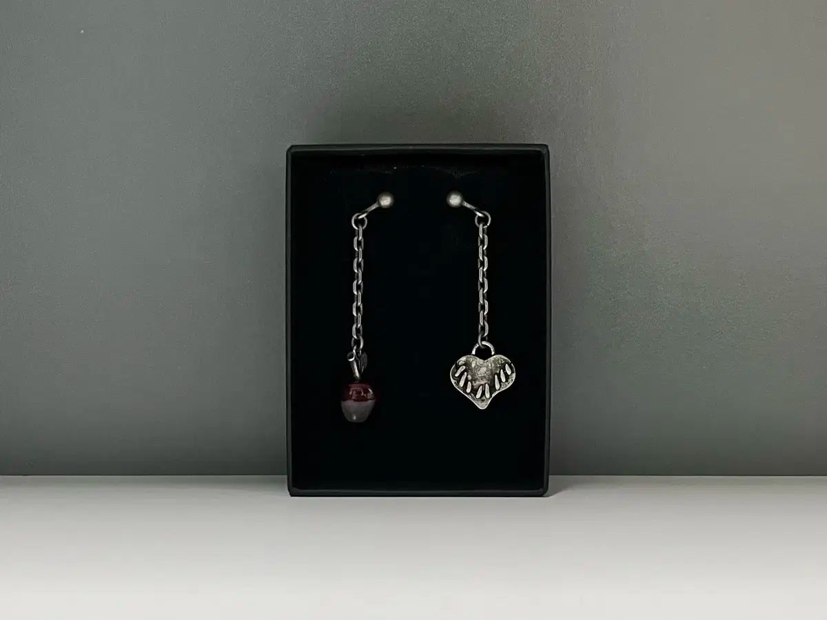 販売済み No.268 ドロップビーズとラインストーンのピアス ハンドメイド