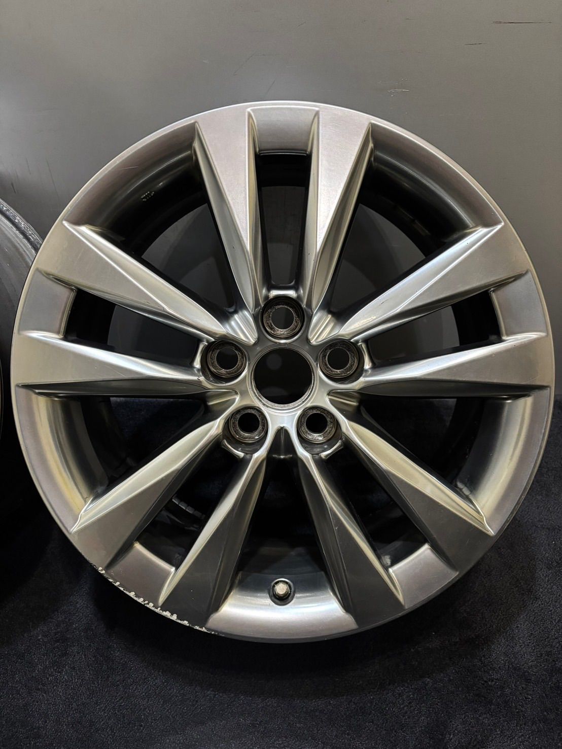 LS600h バージョンL