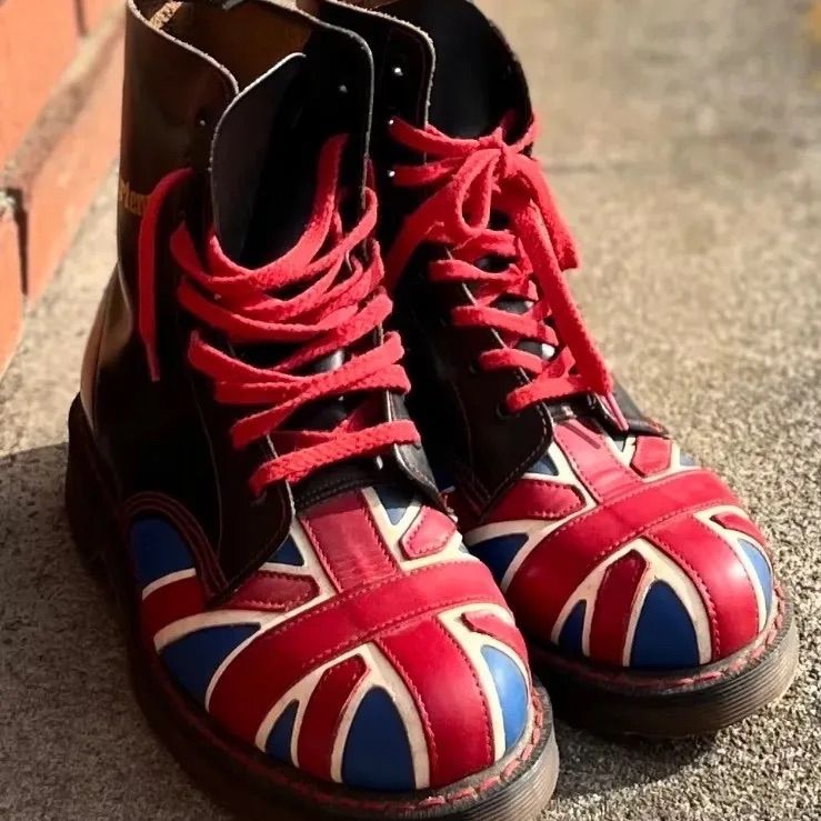 Dr. Martens ドクターマーチン ユニオンジャック ブーツ 楽天市場】ドクターマーチン Dr.MARTENS 8ホール PASCAL BRIT