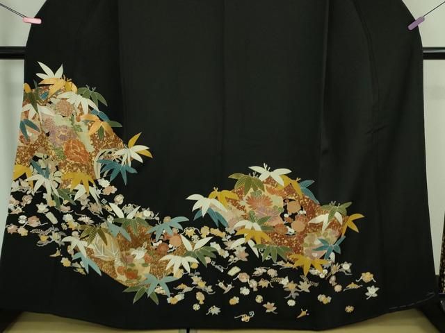 平和屋本店■極上　創業460年・千總　黒留袖　駒刺繍　宝尽くし笹花文　金彩　三越扱い　逸品　DZAA7250kh5 平和屋本店□極上 創業460年・千總 黒留袖 駒刺繍 宝尽くし笹花文 金彩