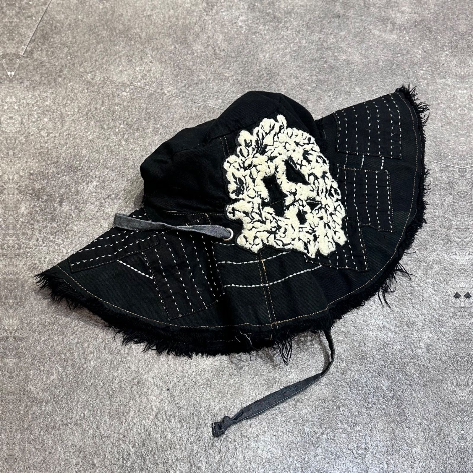 DENIM TEARS x LEVI'S ピースマークパッチワークハット デニム