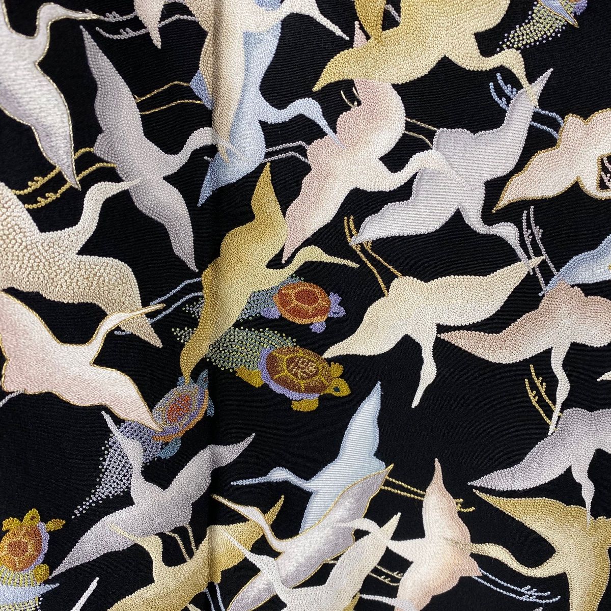 正絹黒留袖レンタル】 90003 正倉院相良刺繍黒留袖袋帯