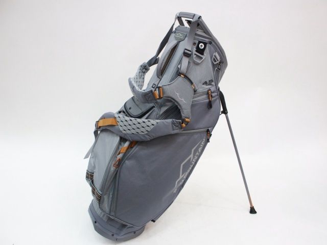 M6.ブリジストン ツアービー X キャディーバッグ エナメル 3点式