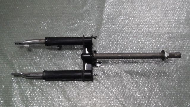 トゥデイ FI AF67-1559xxx の フロントフォーク 1758265353