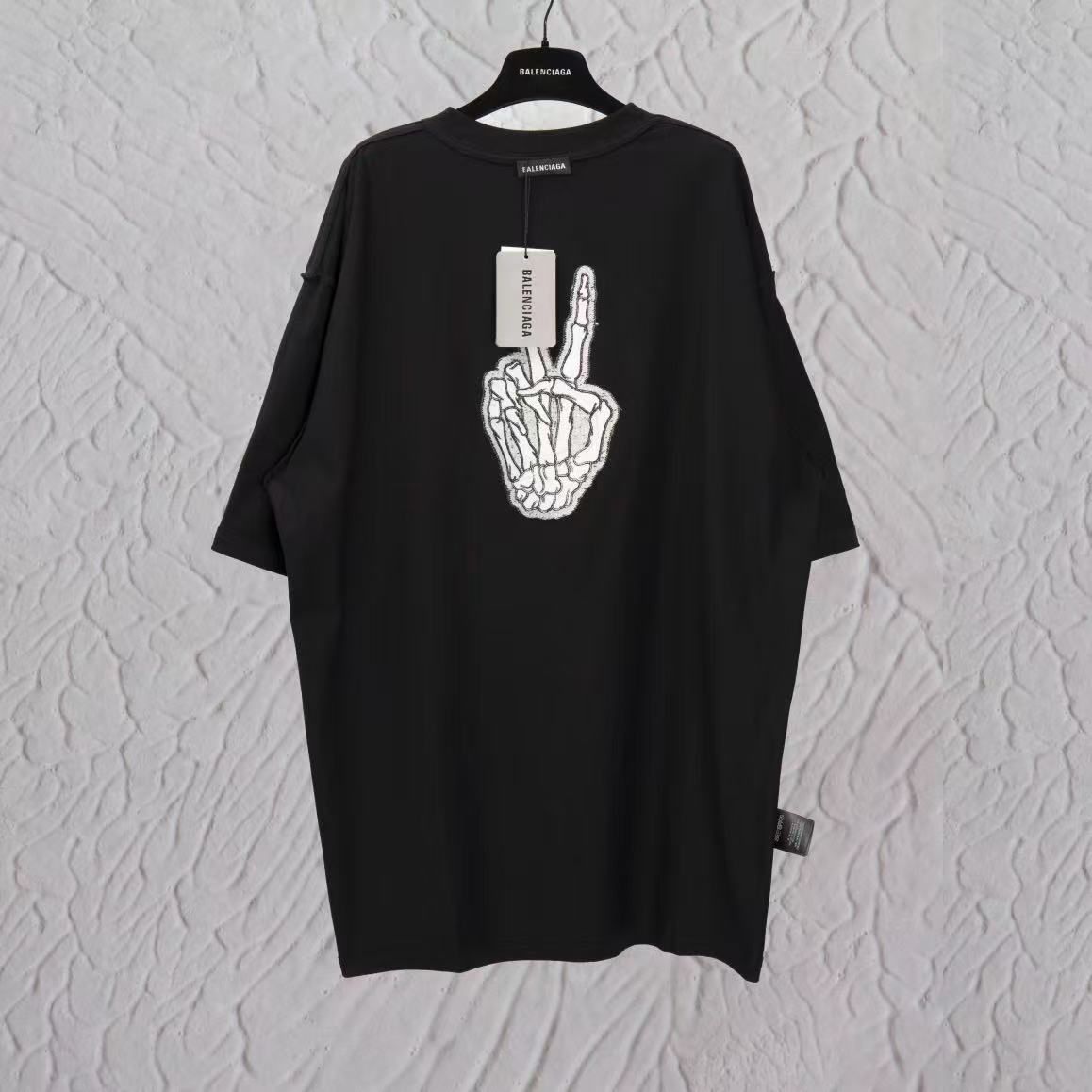 BALENCIAGA バレンシアガ ドリップスマイル Tシャツ - メルカリ