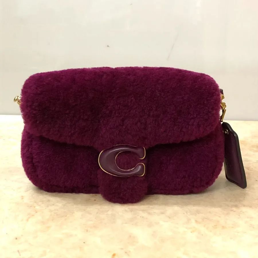 COACH コーチ ピロー タビー ミニバッグ ムートン チャーム付き 
