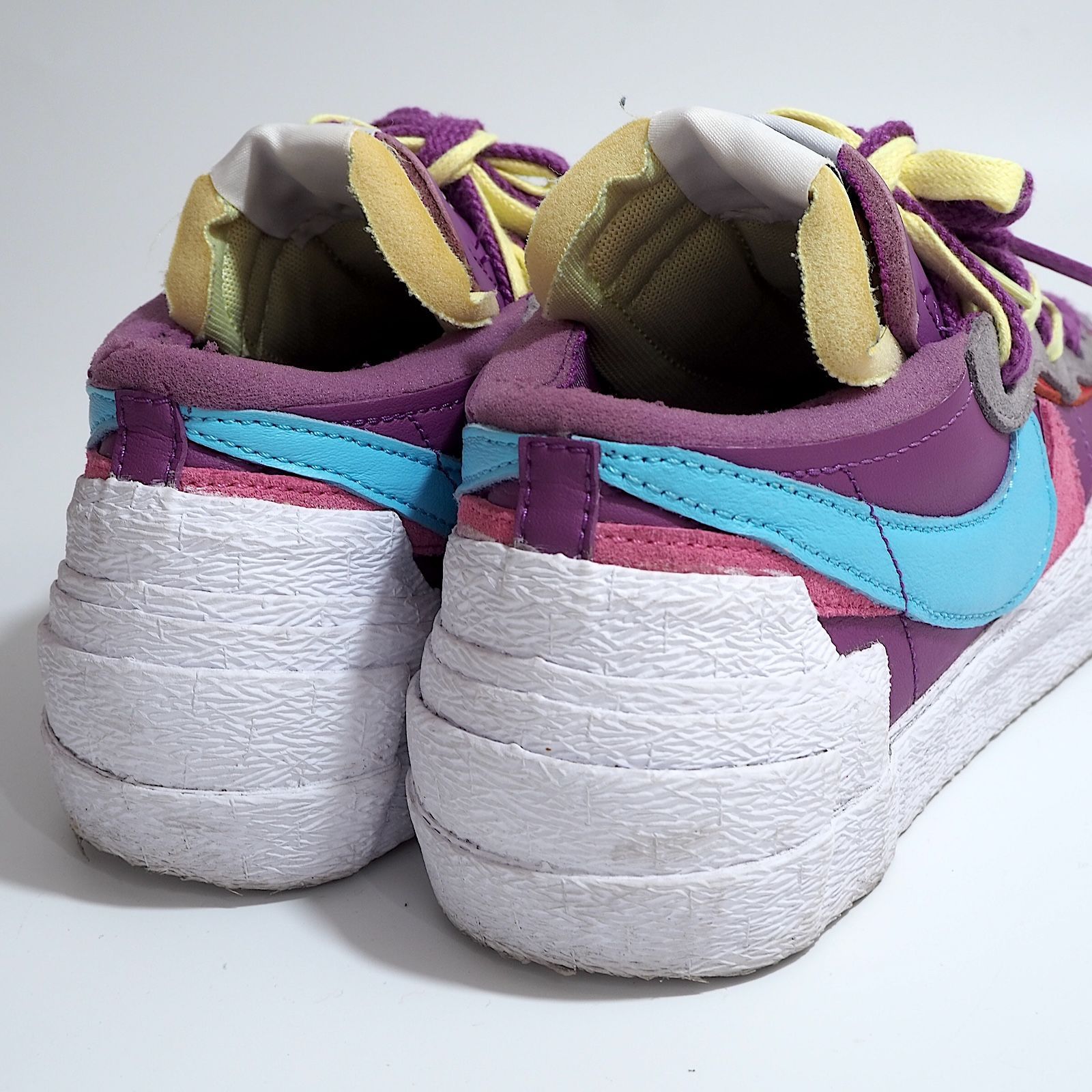△ナイキ NIKE sacai kaws 箱付き レザー スニーカー 23.5