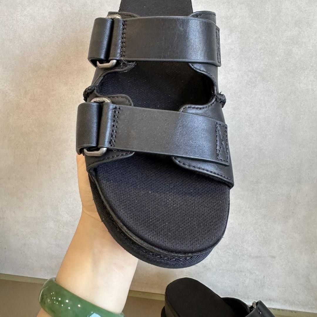 なストラップ