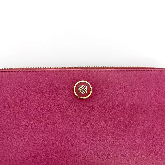 【未使用に近い】付属品付き　ロエベ ラウンドファスナー 長財布 アナグラム LOEWE ロエベ ラウンドファスナー 長財布 PUZZLE EDGE ZIPPED