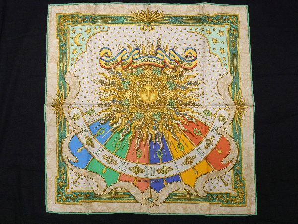 希少✨極美品✨HERMES エルメス 栄光の日 プチカレ 太陽 スカーフ シル エルメス スカーフ カレ GLORIA SOLI 栄光の日 箱 SILK100